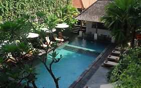 โรงแรมอบุดวิลเลจ